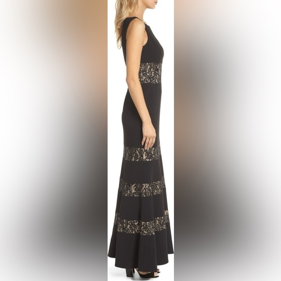 VINCE CAMUTO | Lace Panel Trumpet Gown Size 6 - Picture 3 of 13